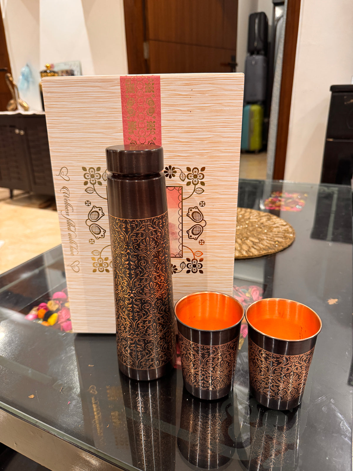 Luxury Engraved Antique Copper Water Bottle Set – Premium Gift Set (950ml)