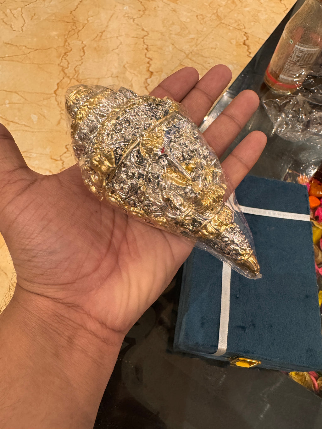 Premium Gold & Silver Finish Engraved Shankh (Conch Shell) with Luxury Velvet Gift Box – 5 Inches