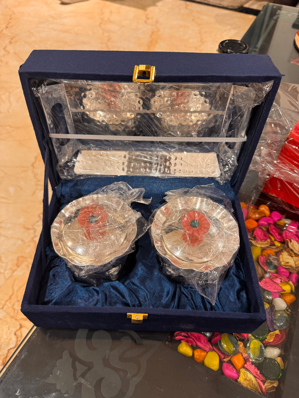 Premium Silver-Plated Hammered Bowl Set with Decorative Lids, Serving Tray & Velvet Gift Box