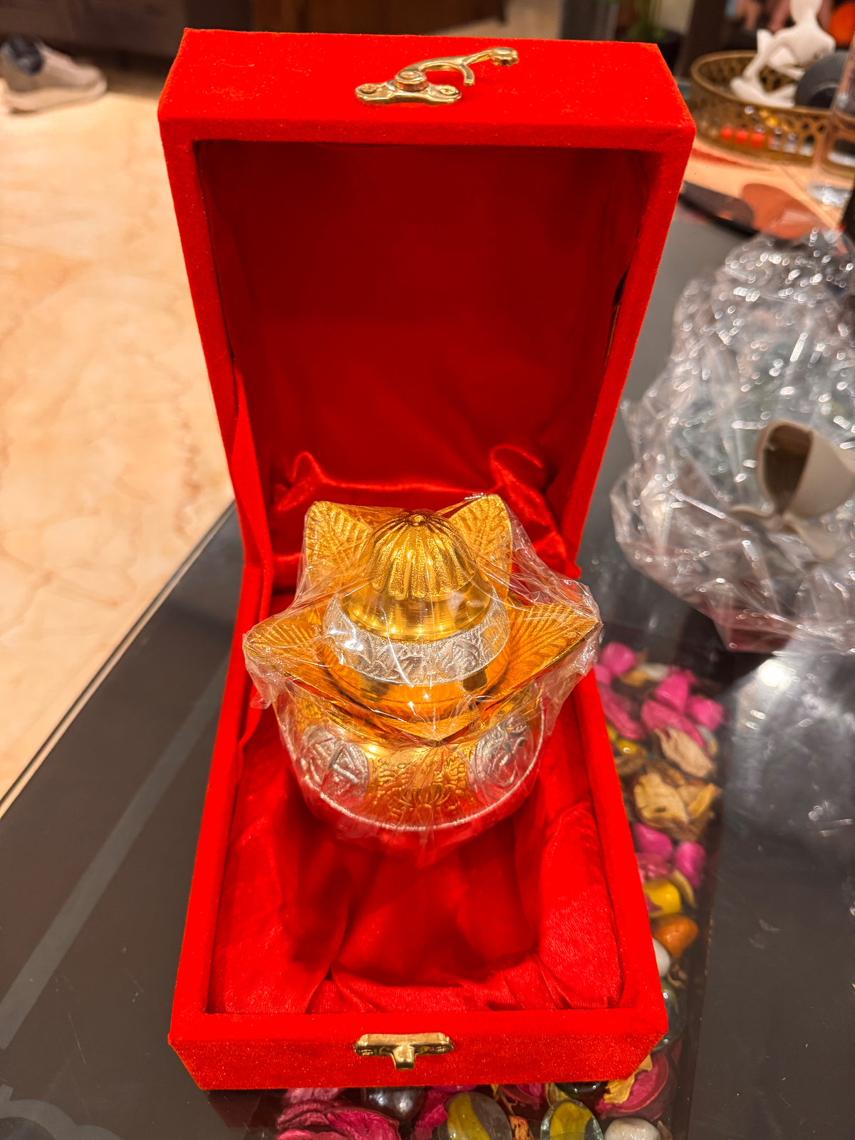 Decorative Kalash with Gift Box – Traditional Indian Décor & Gifting